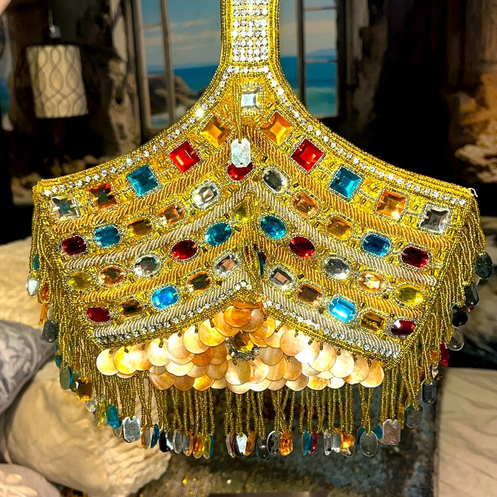 #240(vintage)Elegant Rhinestone with shells & Jewel Encrusted Purse, 👜